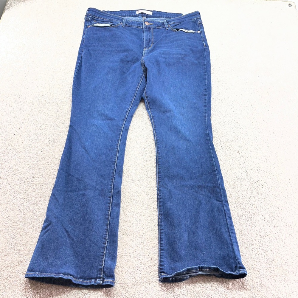 Signature Levi Strauss Bootcut Jeans Womens 18M W34 L32 Blue Mid Rise Stretch